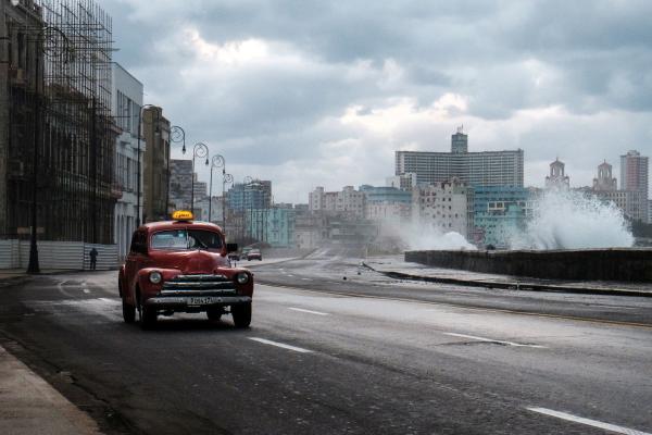 Malecón, Havana, Hawana Cuba Kuba stormy weather sztorm
